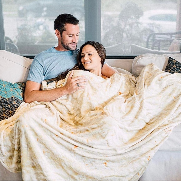 NEW! Burrito Wrap Blanket Grande Edition Six Feet Round - Picture 6 of 7